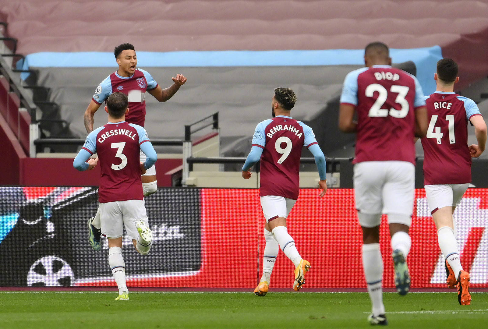 球员将肩负 球员将肩负