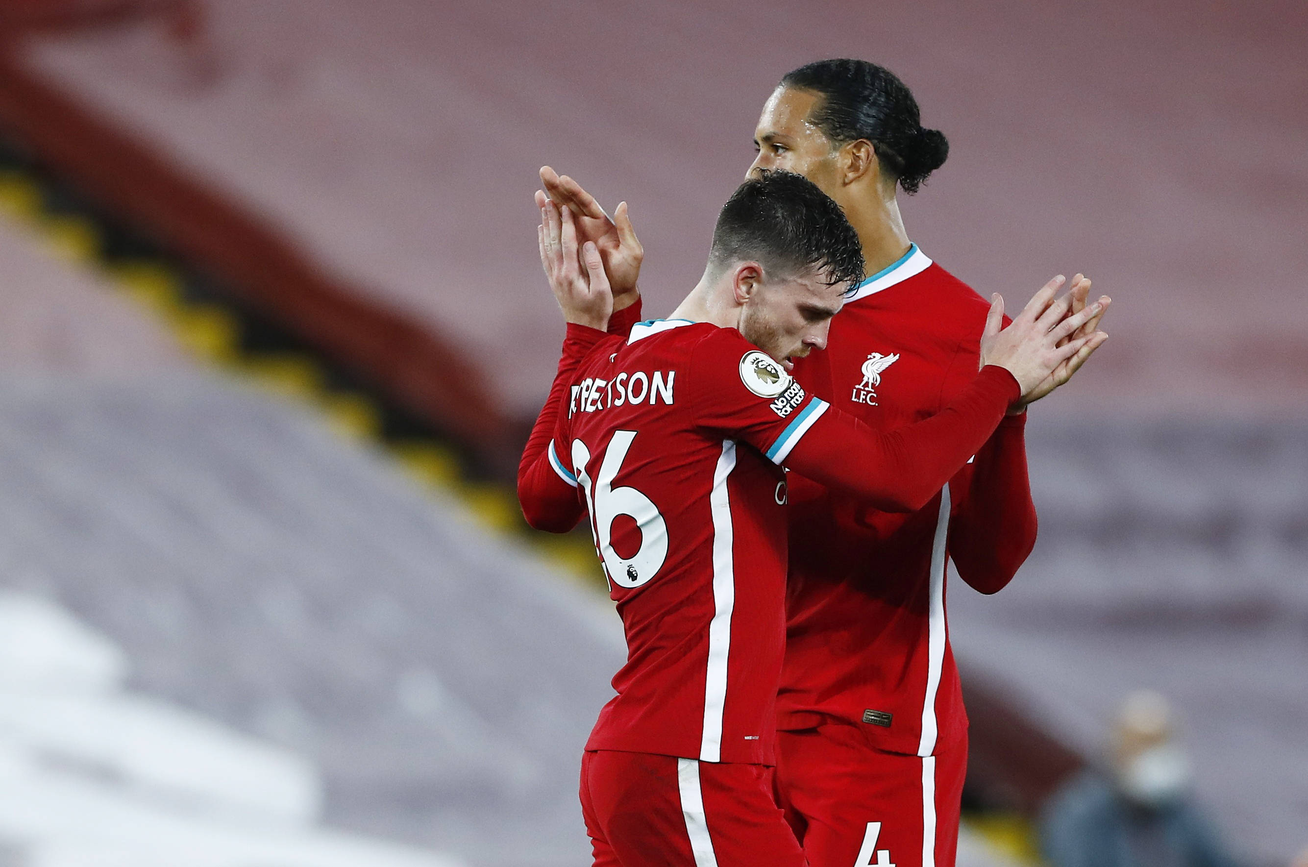 讓包括羅伯 讓包括羅伯